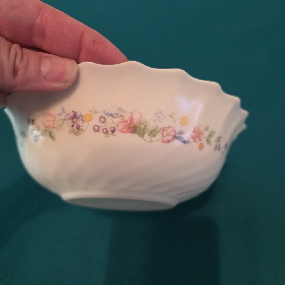 Floral Scalloped Ceramic Bowl